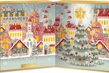 Yankee Candle - Passport To The Holidays Advent Calendar Book 2024